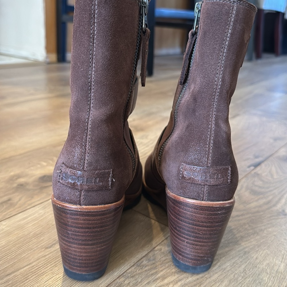 Sorel brown boots - Picture 4 of 9